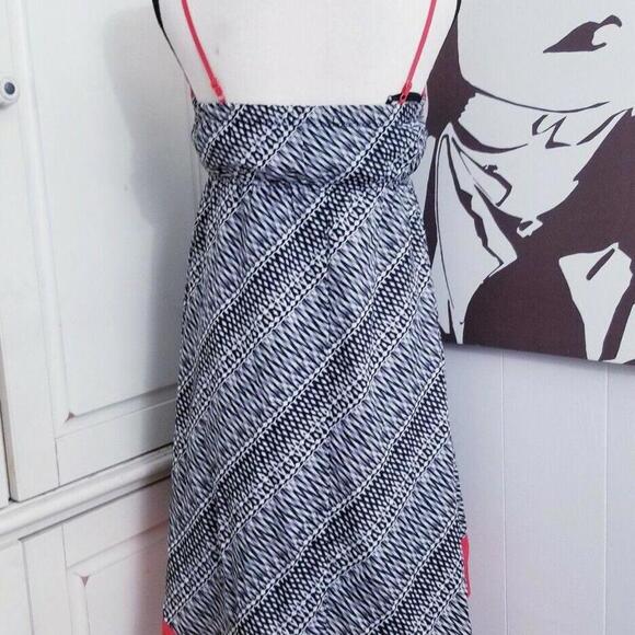 Maurices Dress Medium High Low Sweetheart Neck Sundress Black White Red - Picture 2 of 6